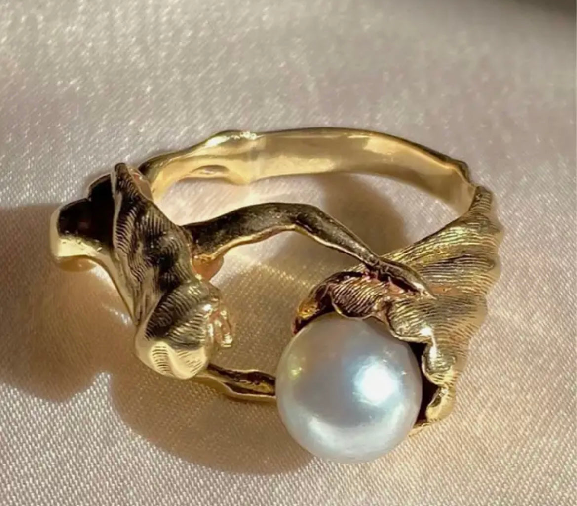 Gold Pearl Ring