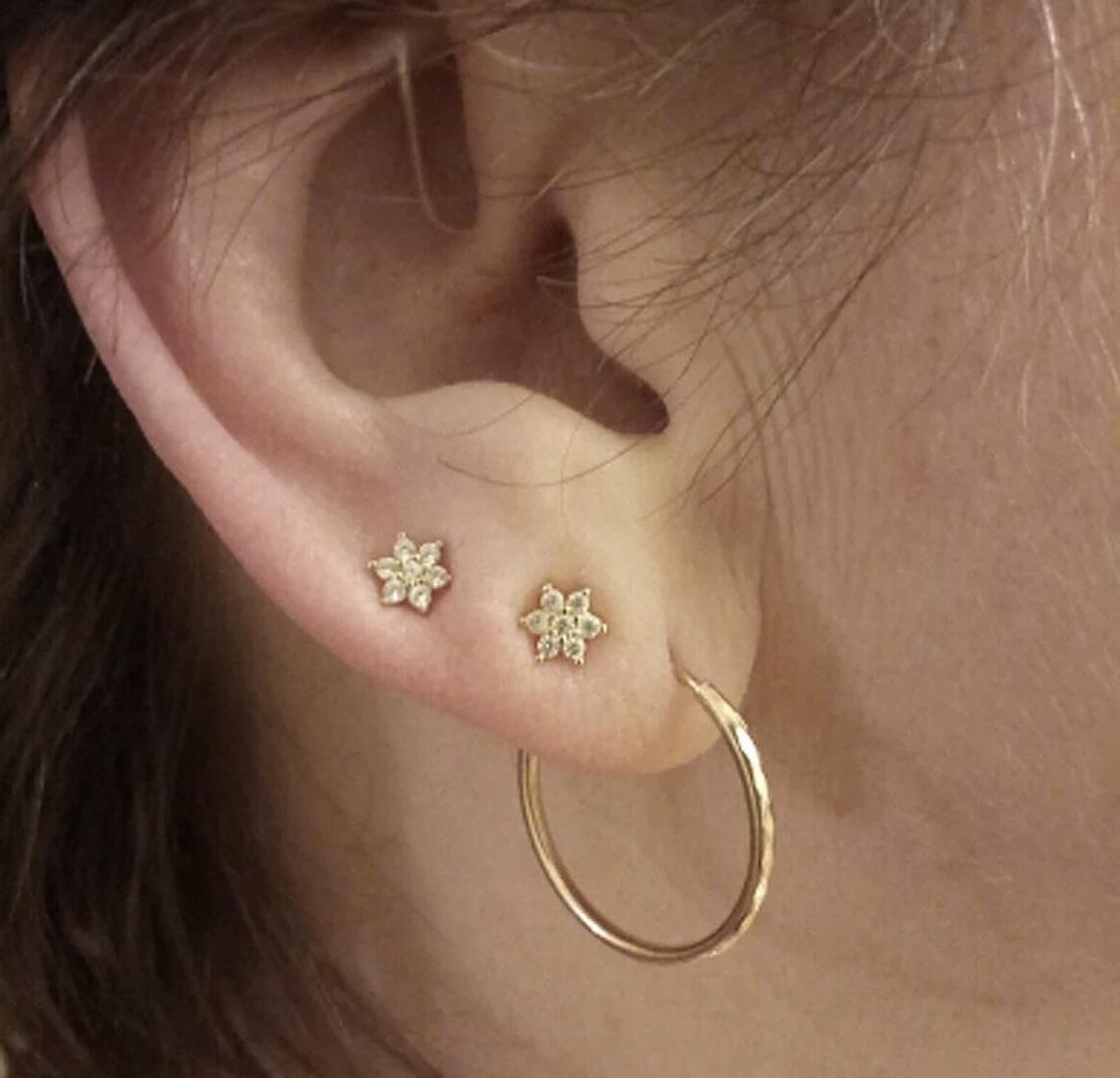 Gold Stud Flower Earrings