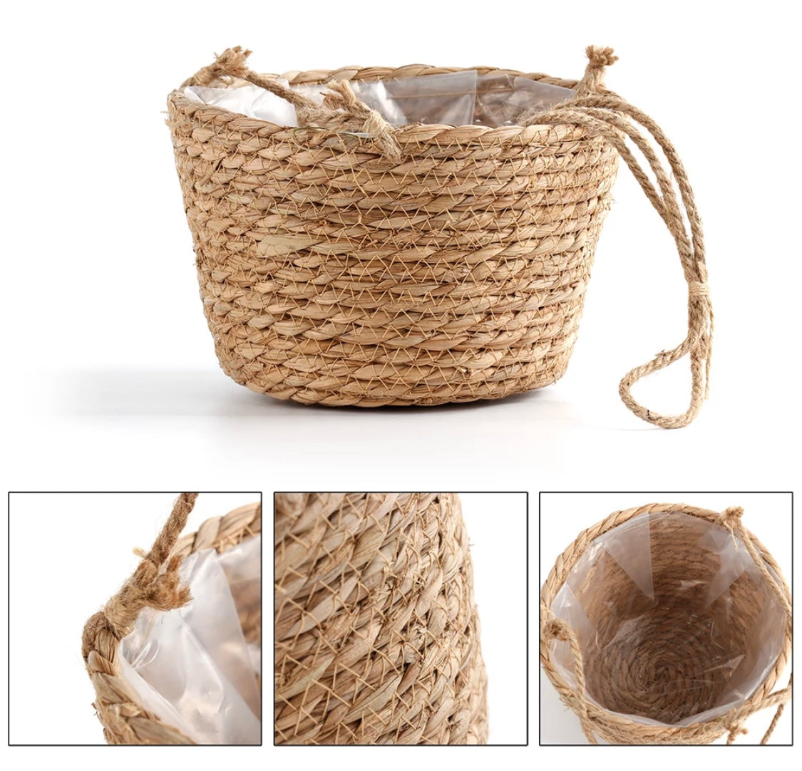 Wicker hanging basket