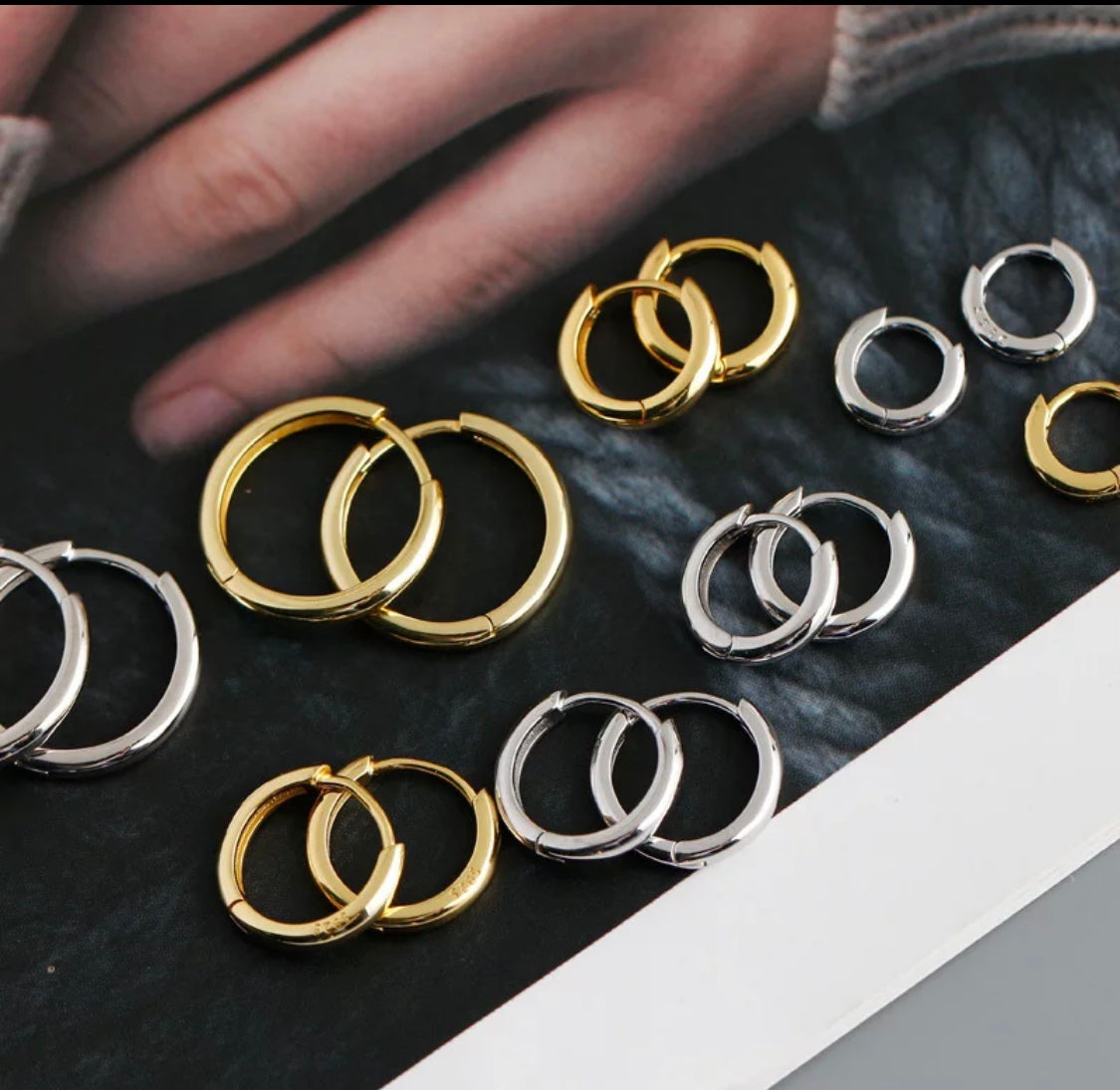 Gold Ara hoops