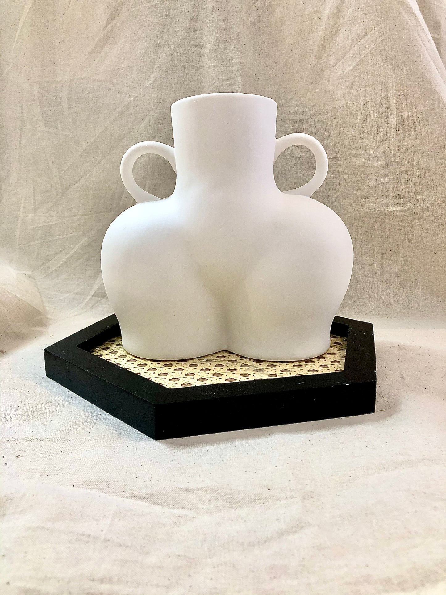 Nariko Vase